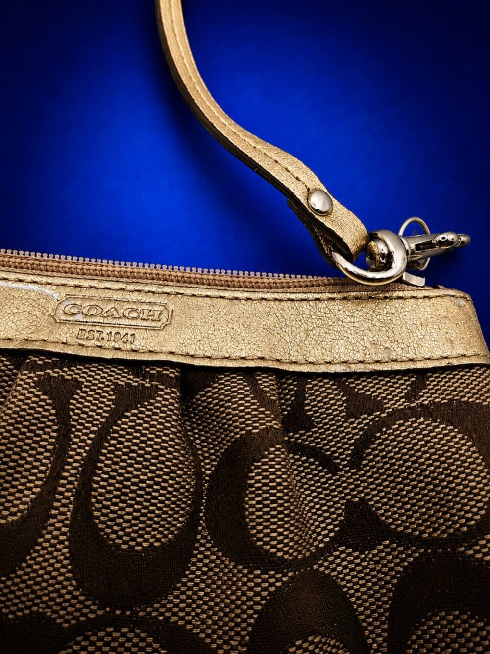 COACH Signature Monogram Jacquard Wristlet Wallet Zip Top Y2K Bag with Hang Tag - Picture 10 of 15